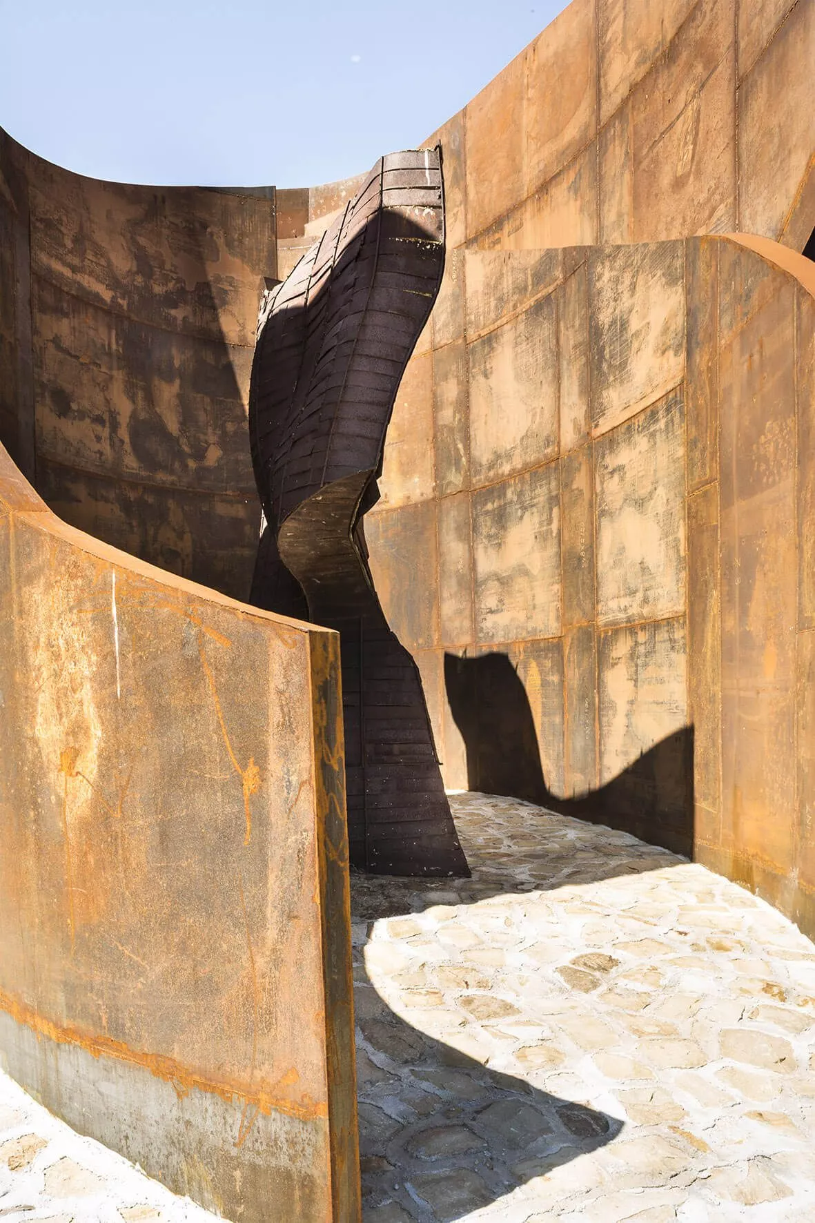 Dopo il restauro_Una curva gettata alle spalle del tempo_Paolo Schiavocampo (10)
