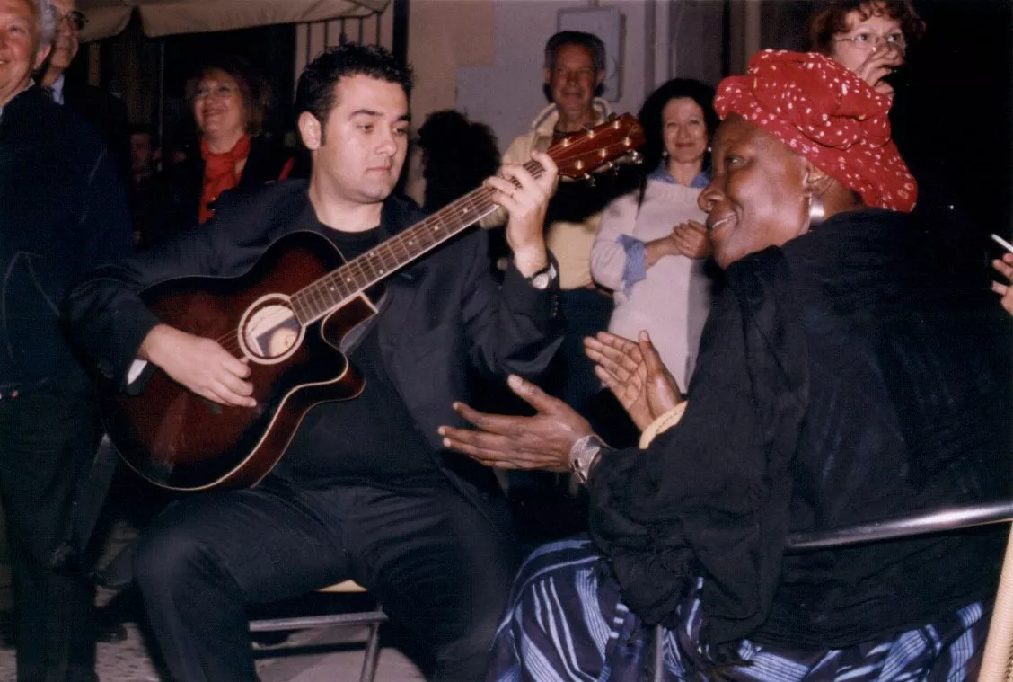 2004 Viaggio in Sicilia… verso Librino – Aminata traorè3